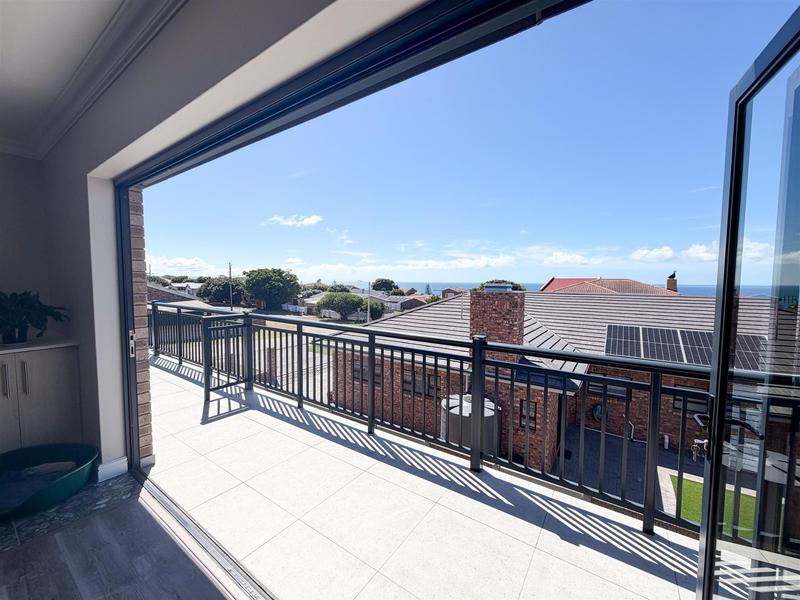 4 Bedroom Property for Sale in Reebok Western Cape